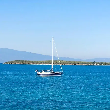 Monolia Sea View Stone With Garden Villa *